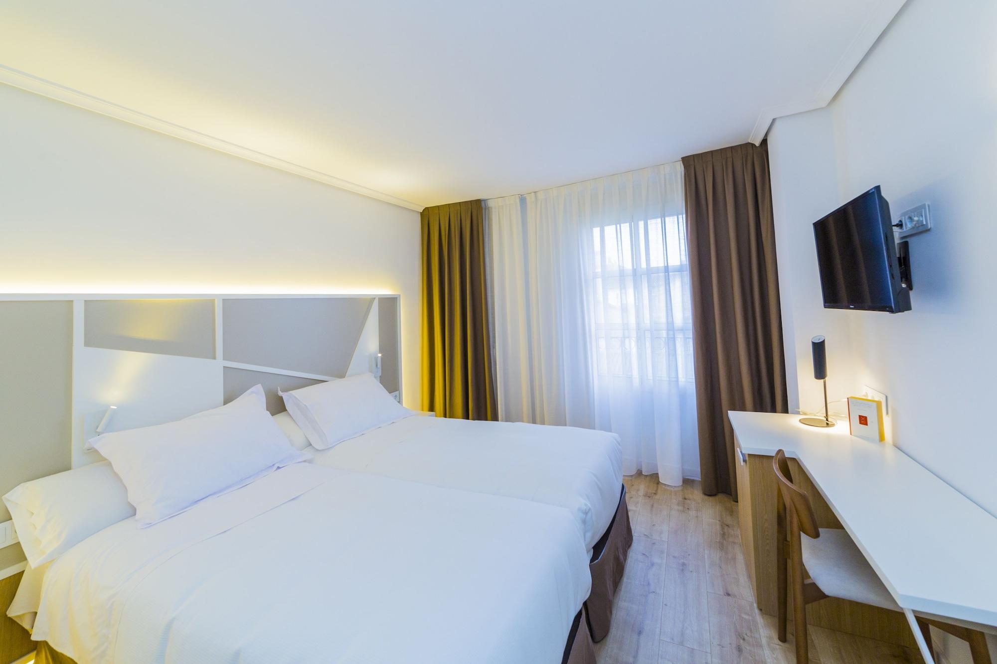Hospedium Hotel Canitas Maite Gastronomico Casas-Ibanez Dış mekan fotoğraf
