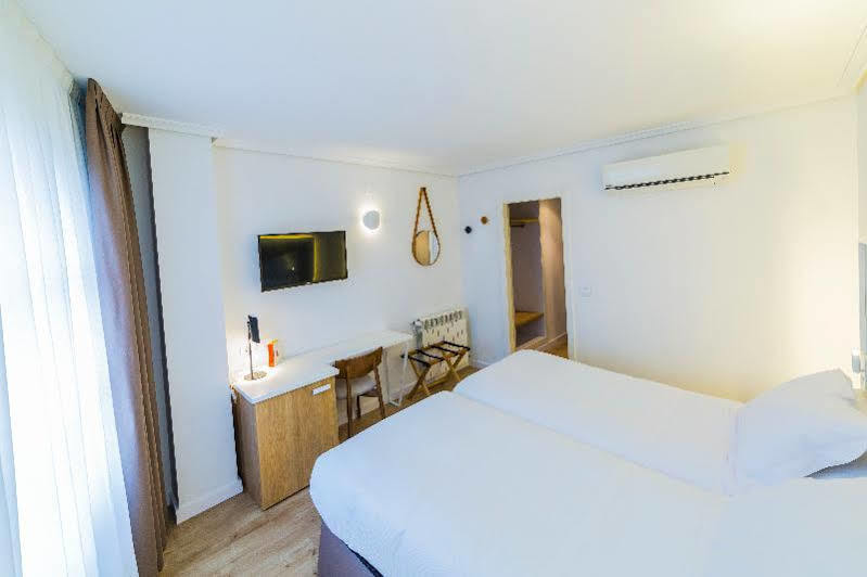 Hospedium Hotel Canitas Maite Gastronomico Casas-Ibanez Dış mekan fotoğraf